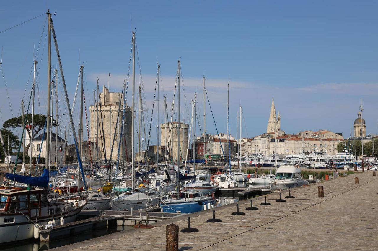 Un Hotel Sur Le Port La Rochelle  Dış mekan fotoğraf
