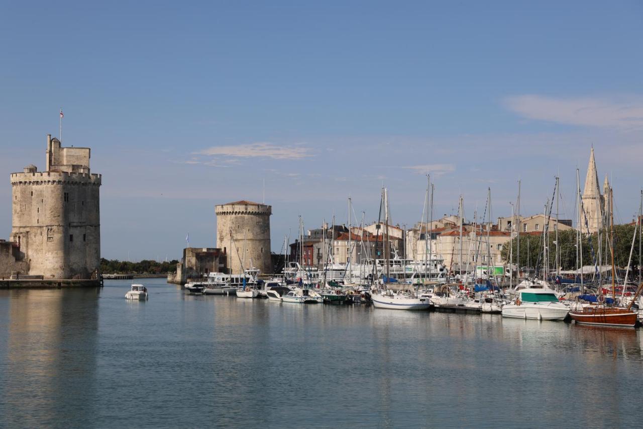 Un Hotel Sur Le Port La Rochelle  Dış mekan fotoğraf